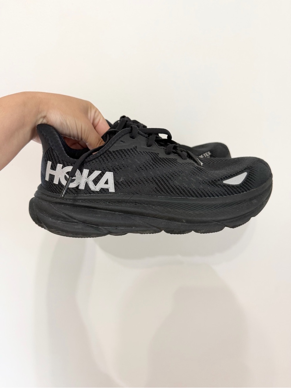 Hoka One One HOKA Clifton 9 GORE-TEX Black size 8